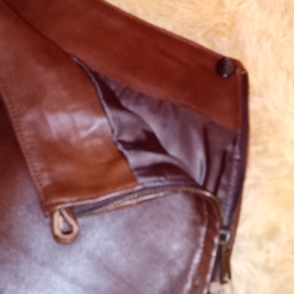 HIGH WASTED LEATHER SKIRT - Picture 4 of 10